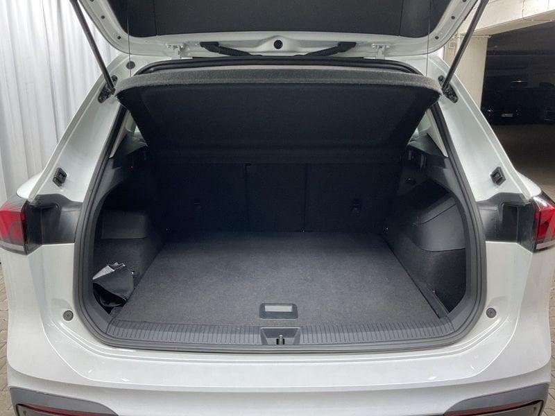 Volkswagen Tiguan 2.0 TDI 150 CV EVO SCR DSG Life Nuovo Modello Led 18" Cockpit