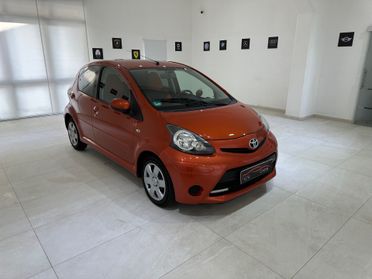 Toyota Aygo 1.0 12V VVT-i 5 porte Lounge