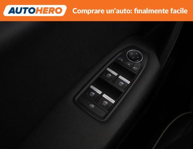 RENAULT Captur Plug-in Hybrid E-Tech 160 CV Intens