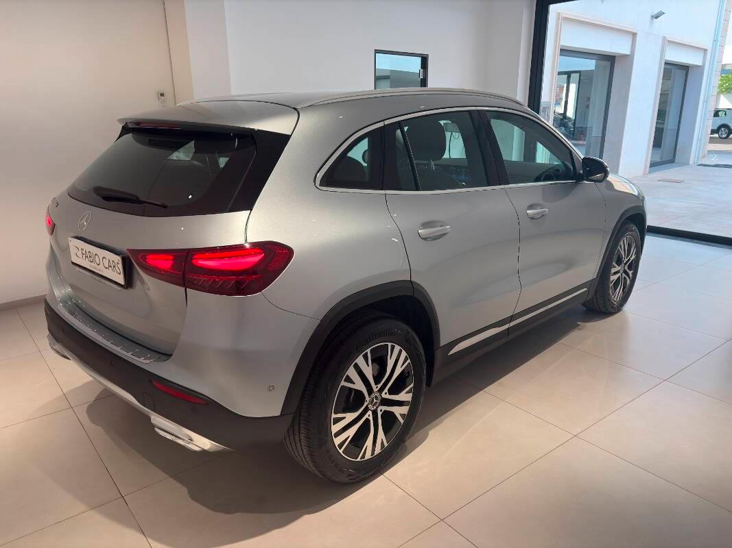 Mercedes Classe GLA 180 d Progressive Advanced auto