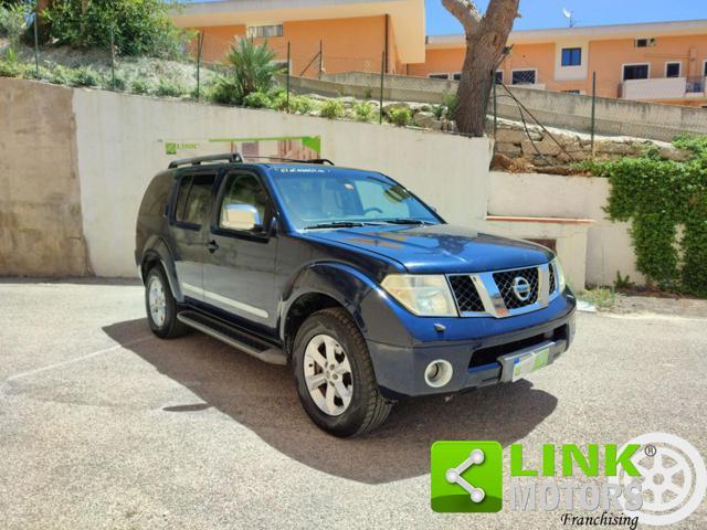 NISSAN Pathfinder 2.5 dCi LE Platinum