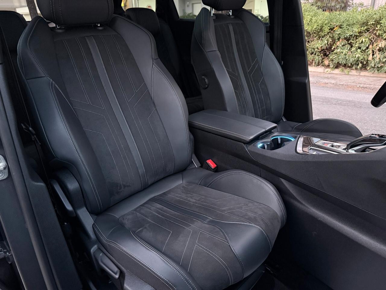 Peugeot 5008 BlueHDi EAT8 7POSTI GT TETTO LED 2023