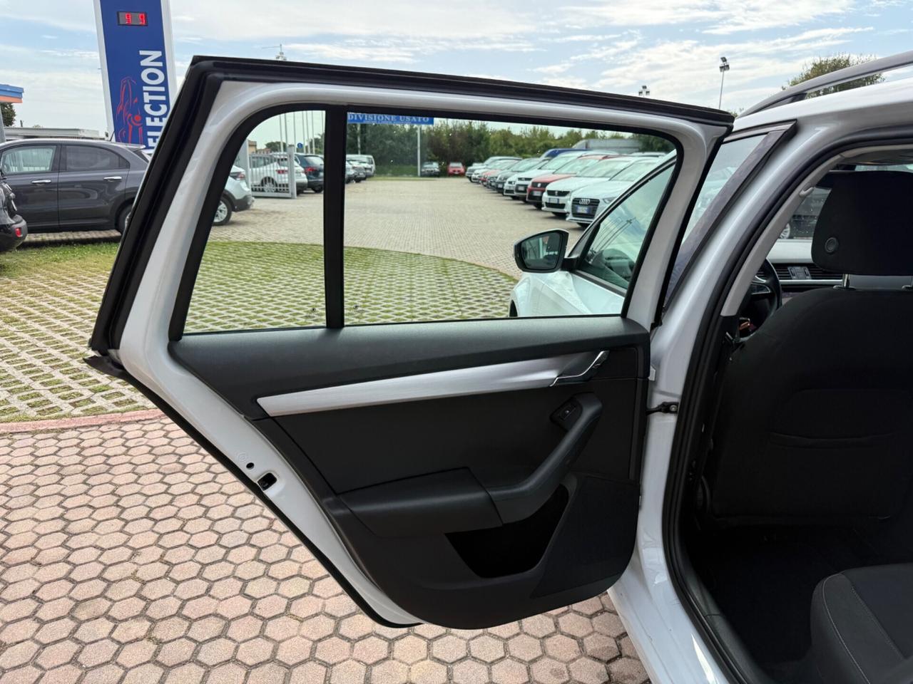 Octavia 2.0 TDI SCR 150 CV DSG Wagon Ambition