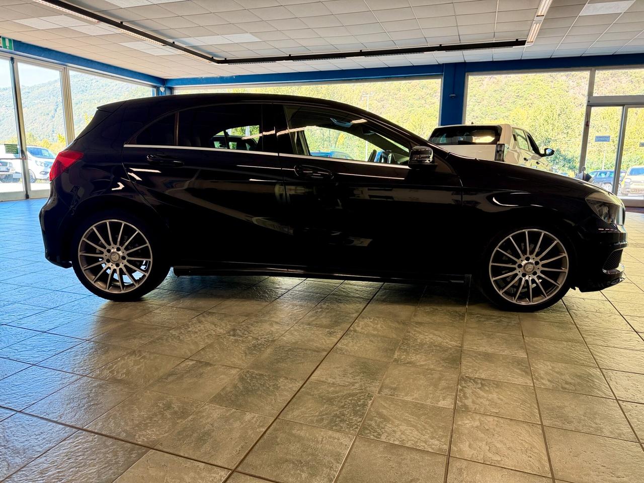 Mercedes-benz A 200 Premium