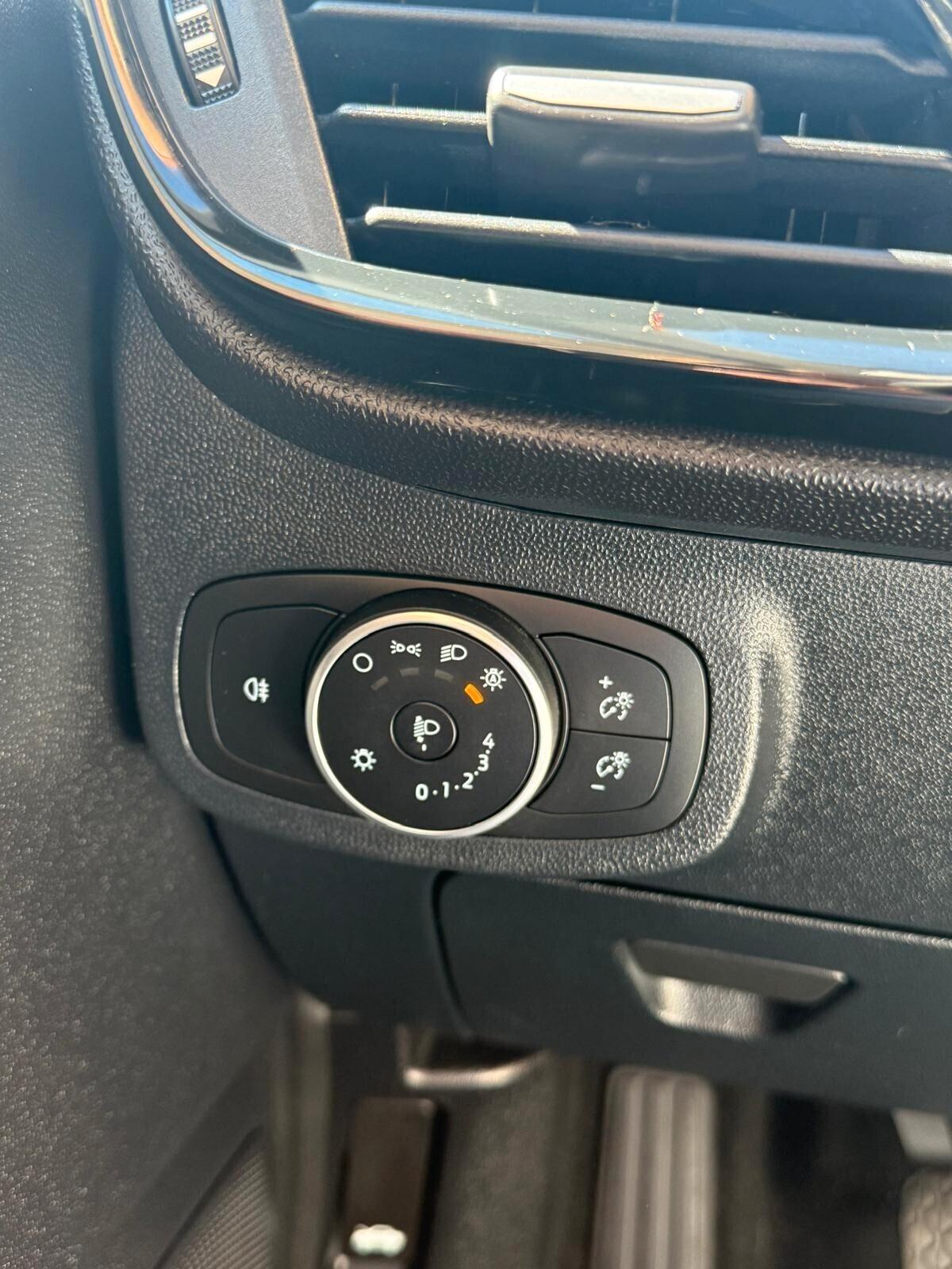 Ford Fiesta 1.1 75 CV 5 porte Connect