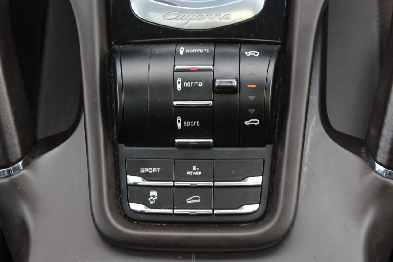 Porsche Cayenne 3.0 S Hybrid MOTORE NUOVO