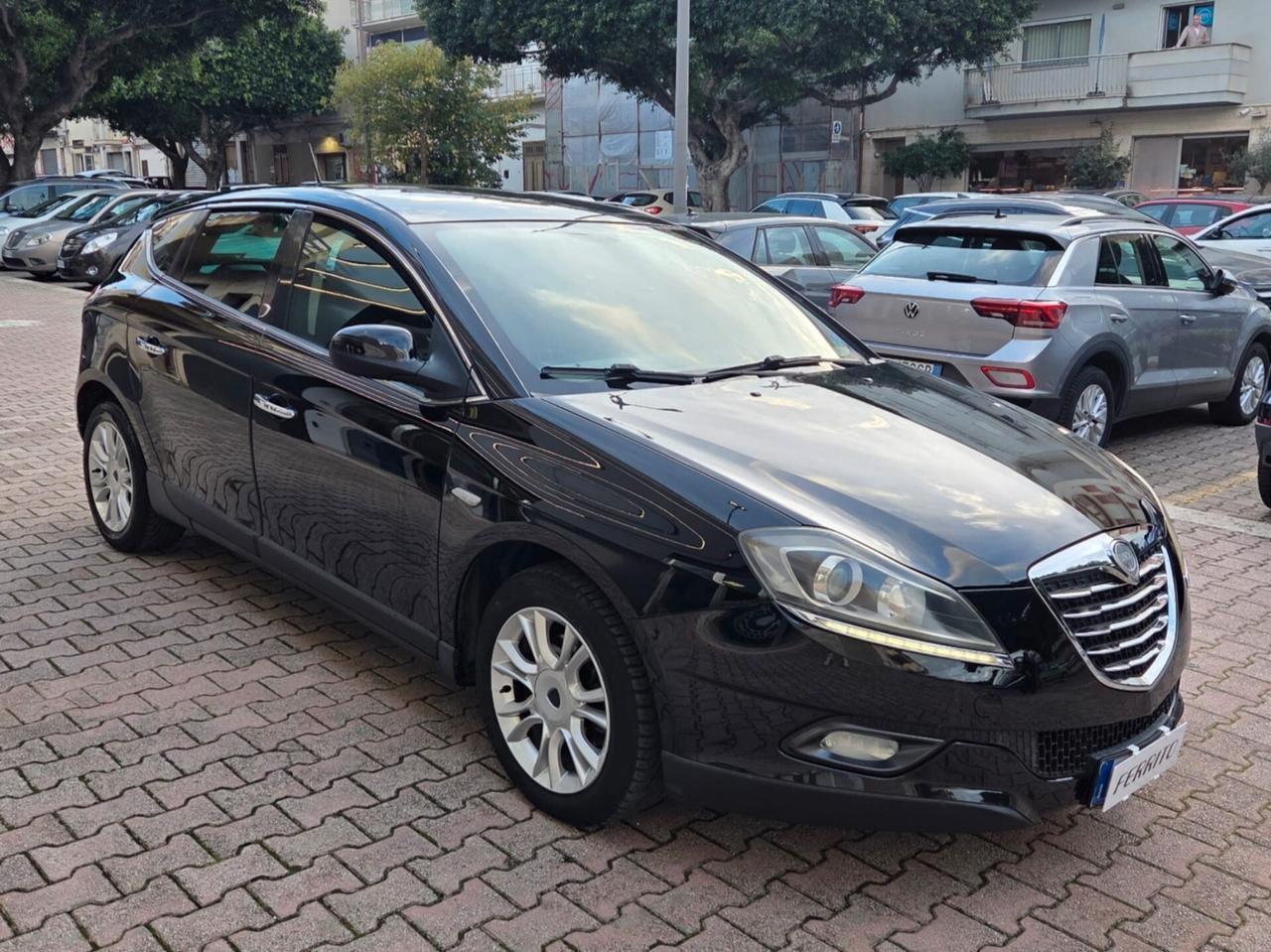 Lancia Delta 1.6 MJT DPF Gold