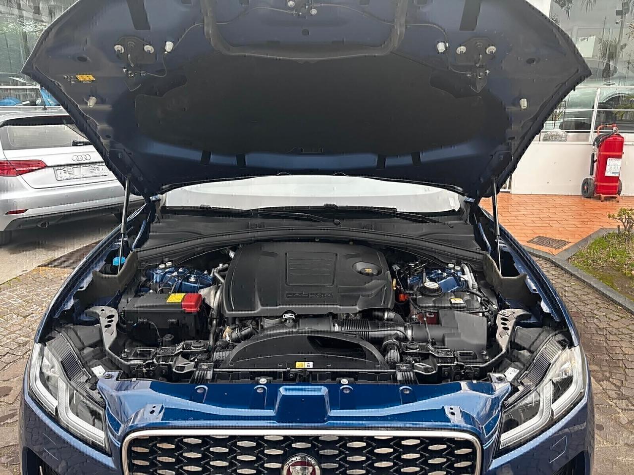 Jaguar F-Pace 2.0 PHEV 404CV automatico 9.000KM IBRIDA