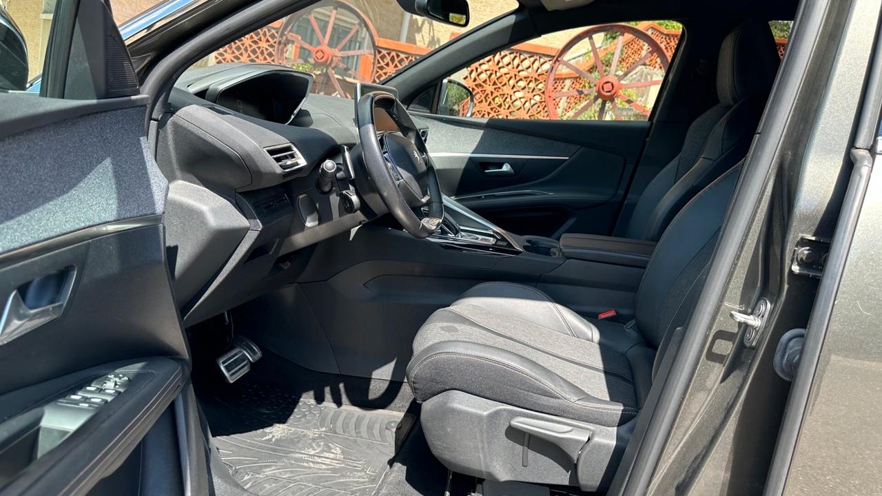 Peugeot 3008 BlueHDi 130 S&S GT Line leggermente incidentata