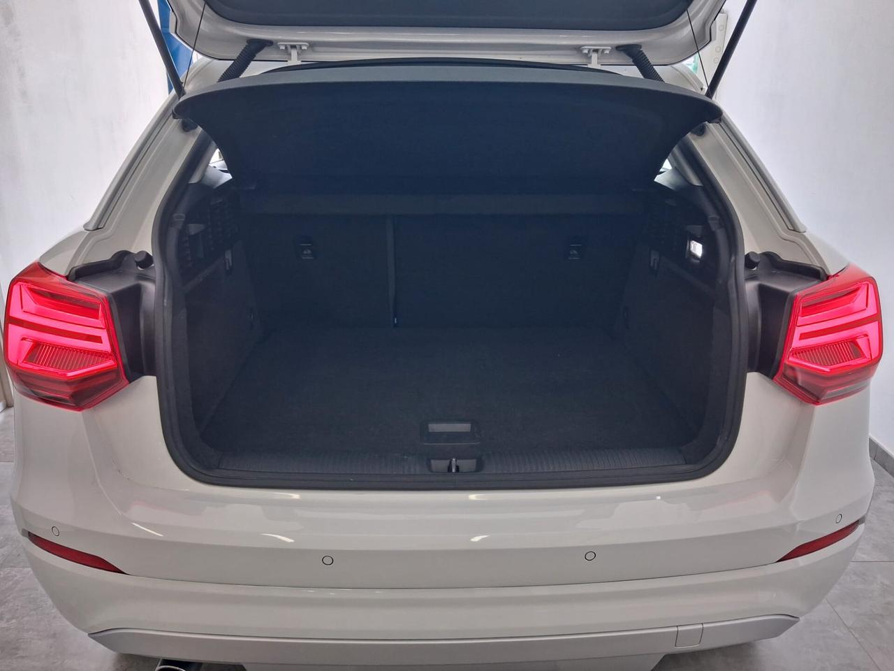 Audi Q2 30 TDI S tronic Business Design