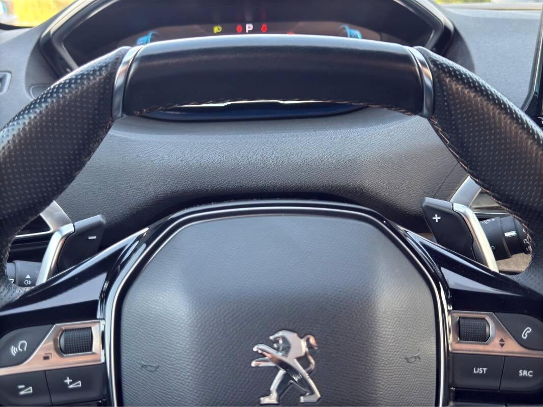 Peugeot 3008 II 1.6 hybrid phev GT 225cv e-eat8 TELECAMERA A 360°