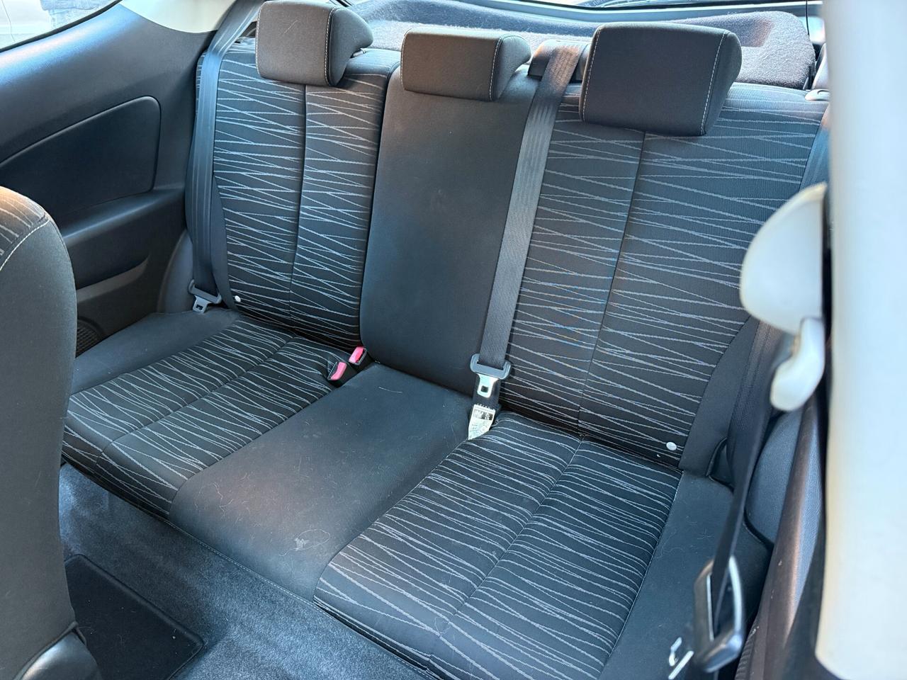 Mazda 2 1.4 play 3 porte ok per neopatentati