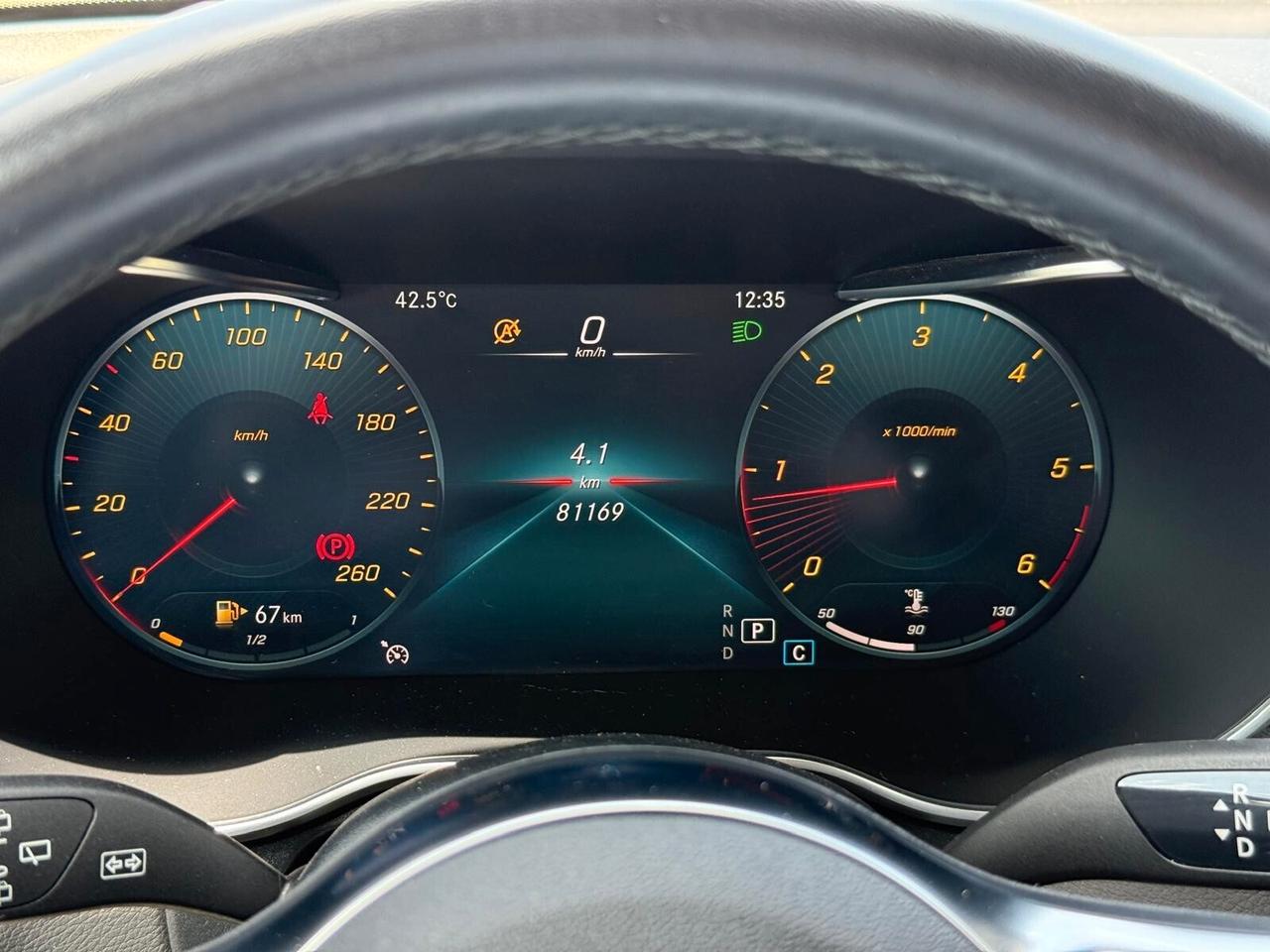 GLC 220 d 4Matic Premium Plus Opaco + Pedane