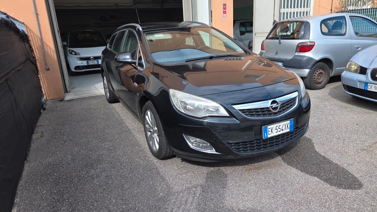 Opel Astra 1.7 CDTI 110CV Sports Tourer Cosmo