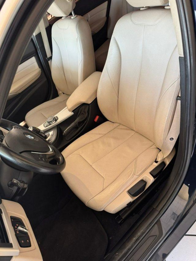 BMW 320 d xDrive Touring Luxury Automatica