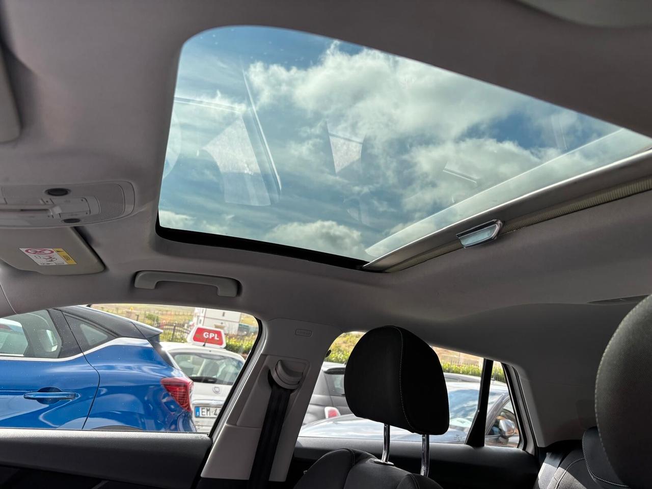 Audi Q2 35 TDI quattro S tronic Identity Black