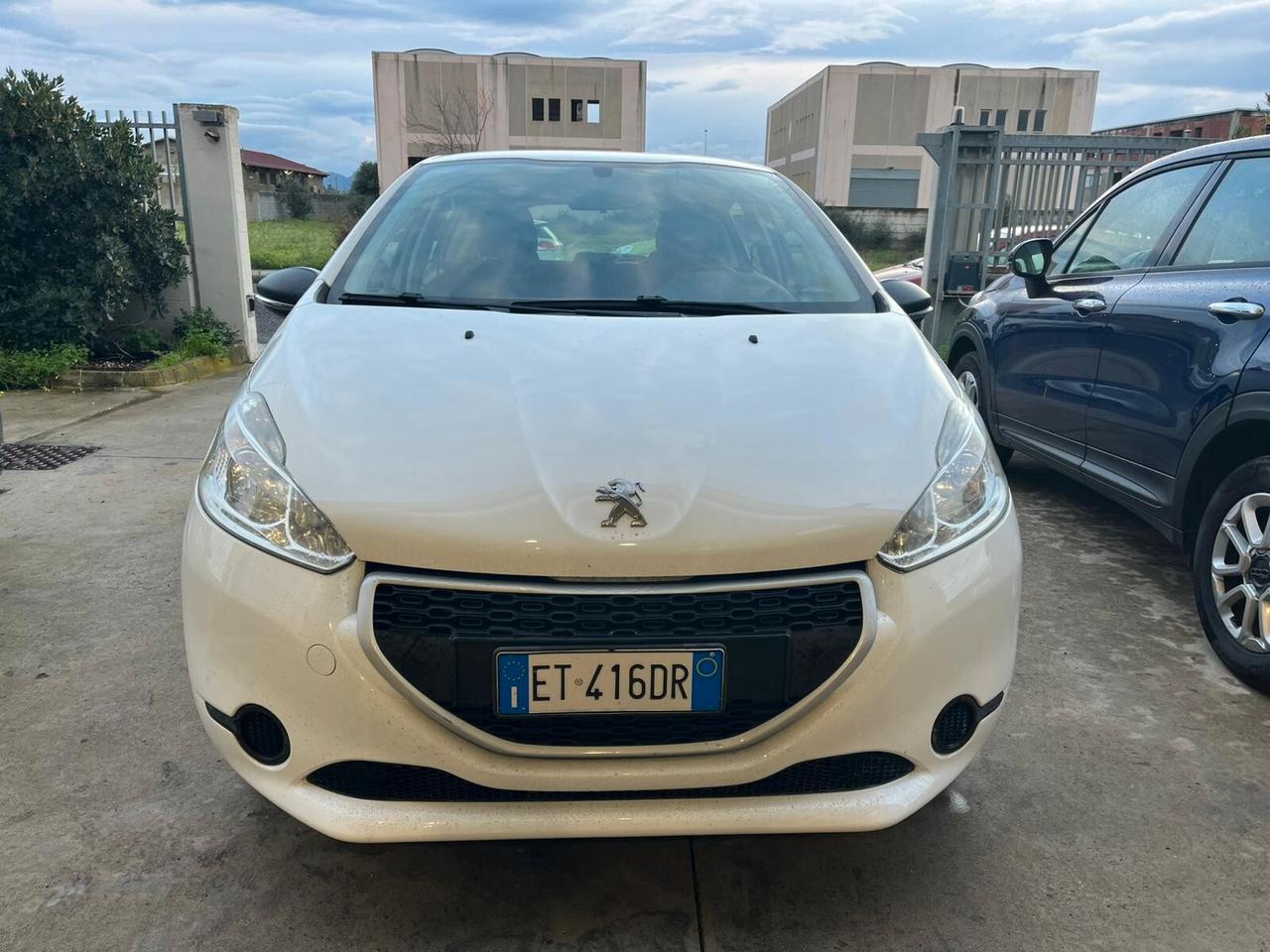 Peugeot 208 1.0 VTi 68 CV 5 porte KM 44000 2013