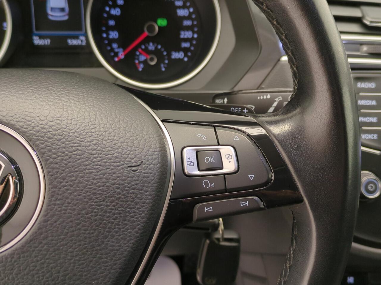 Volkswagen Tiguan 2.0 TDI SCR DSG Business BlueMotion Technology