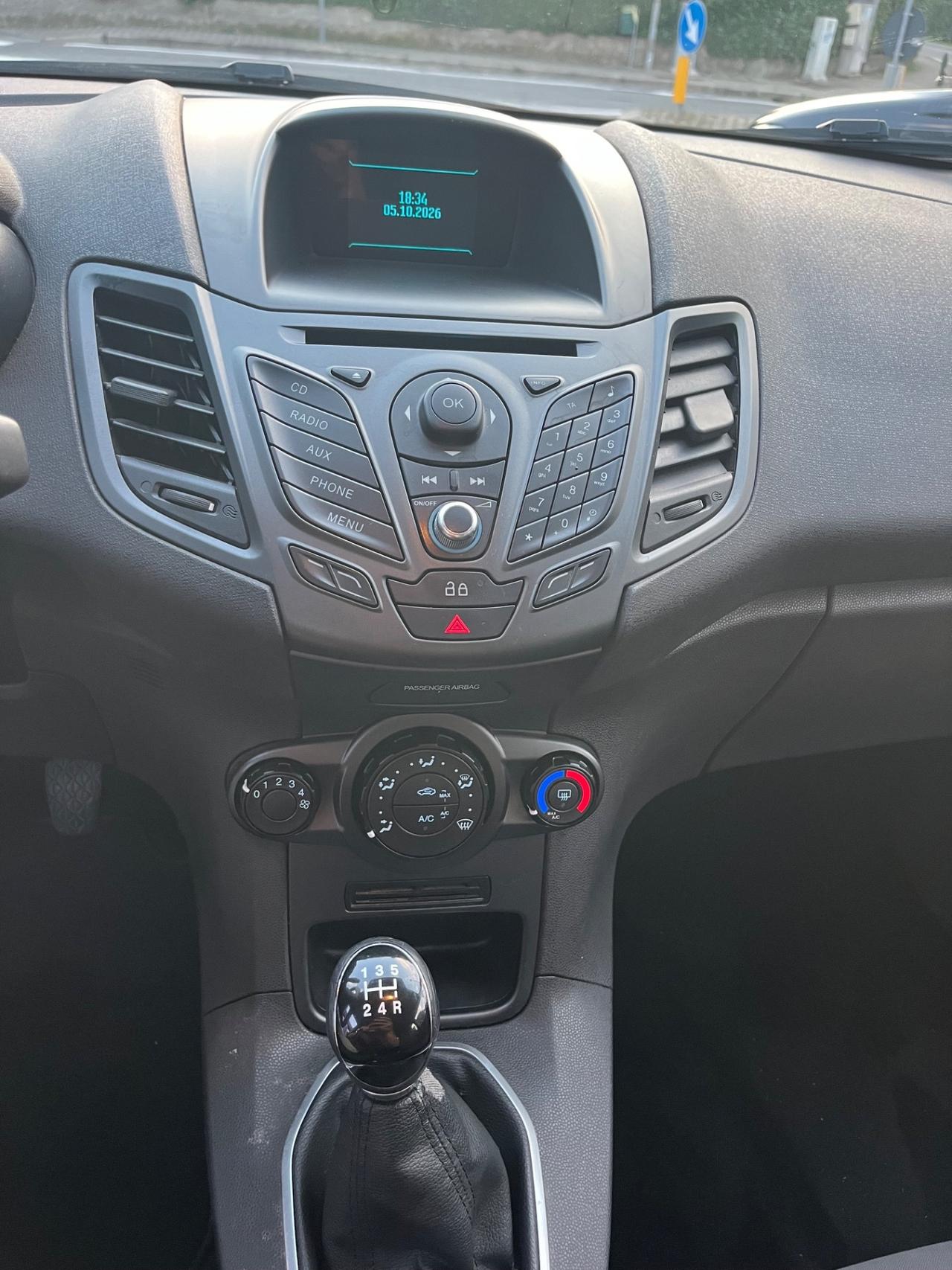 Ford Fiesta 1.5TDCI/75CV/neopatentato/Euro 5B con FAP/unico proprietario/5Porte e 5Posti