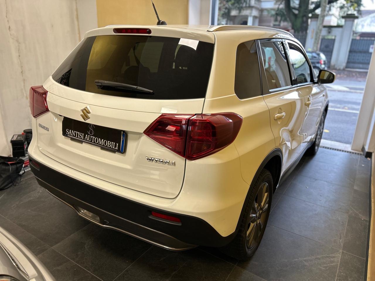 Suzuki Vitara 1.0 Boosterjet Cool 2wd auto *** AUTOMATICA ***