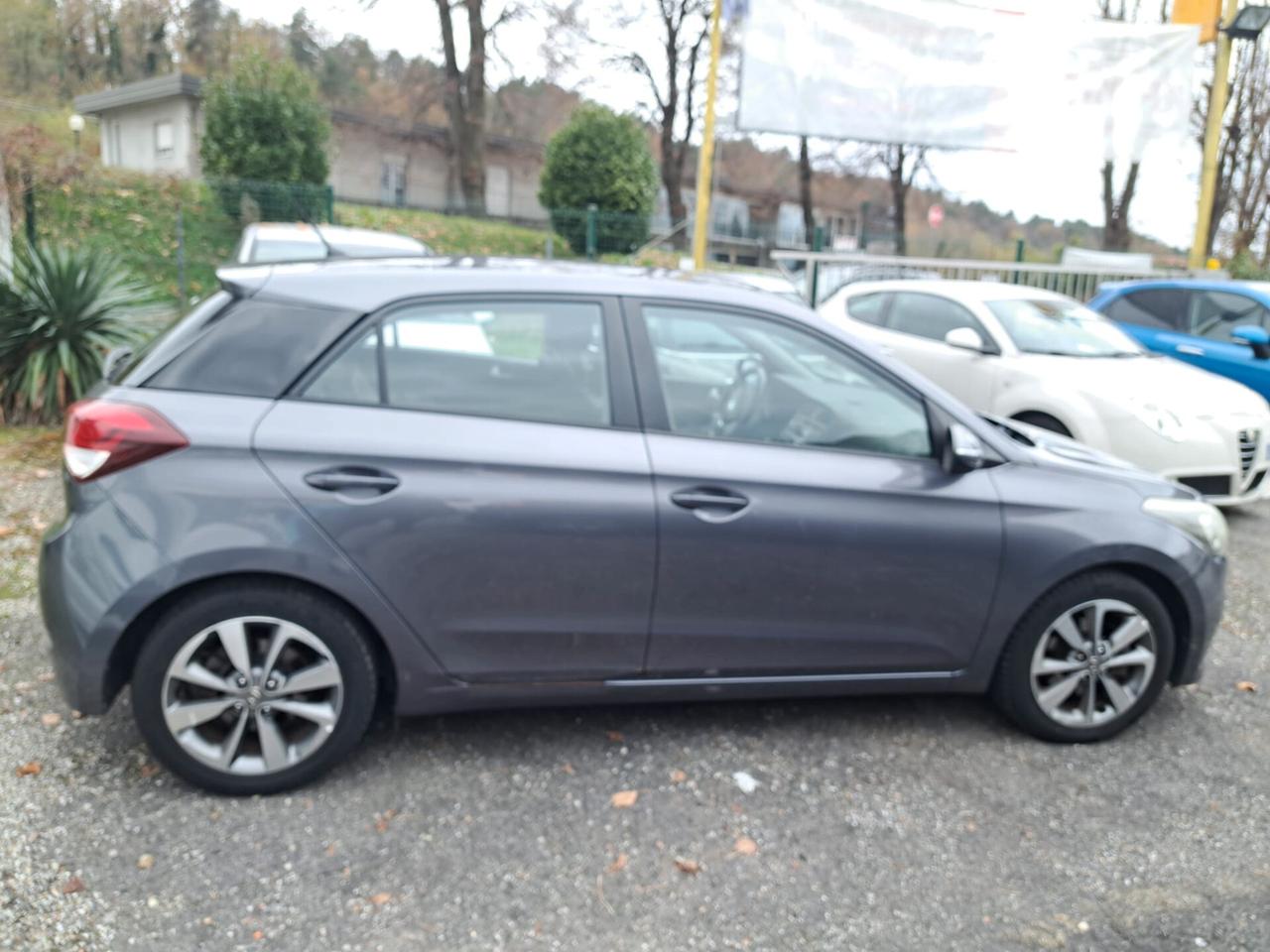 Hyundai i20 1.1 CRDi 12V 5 porte Comfort-NEOPATENTATI EURO 6