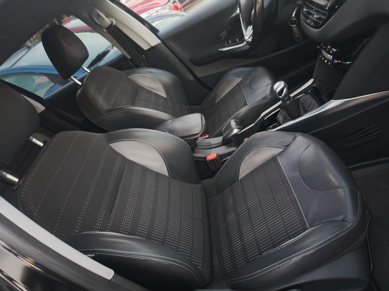 Peugeot 2008 1.6 e-HDi 115 CV Stop&Start Allure