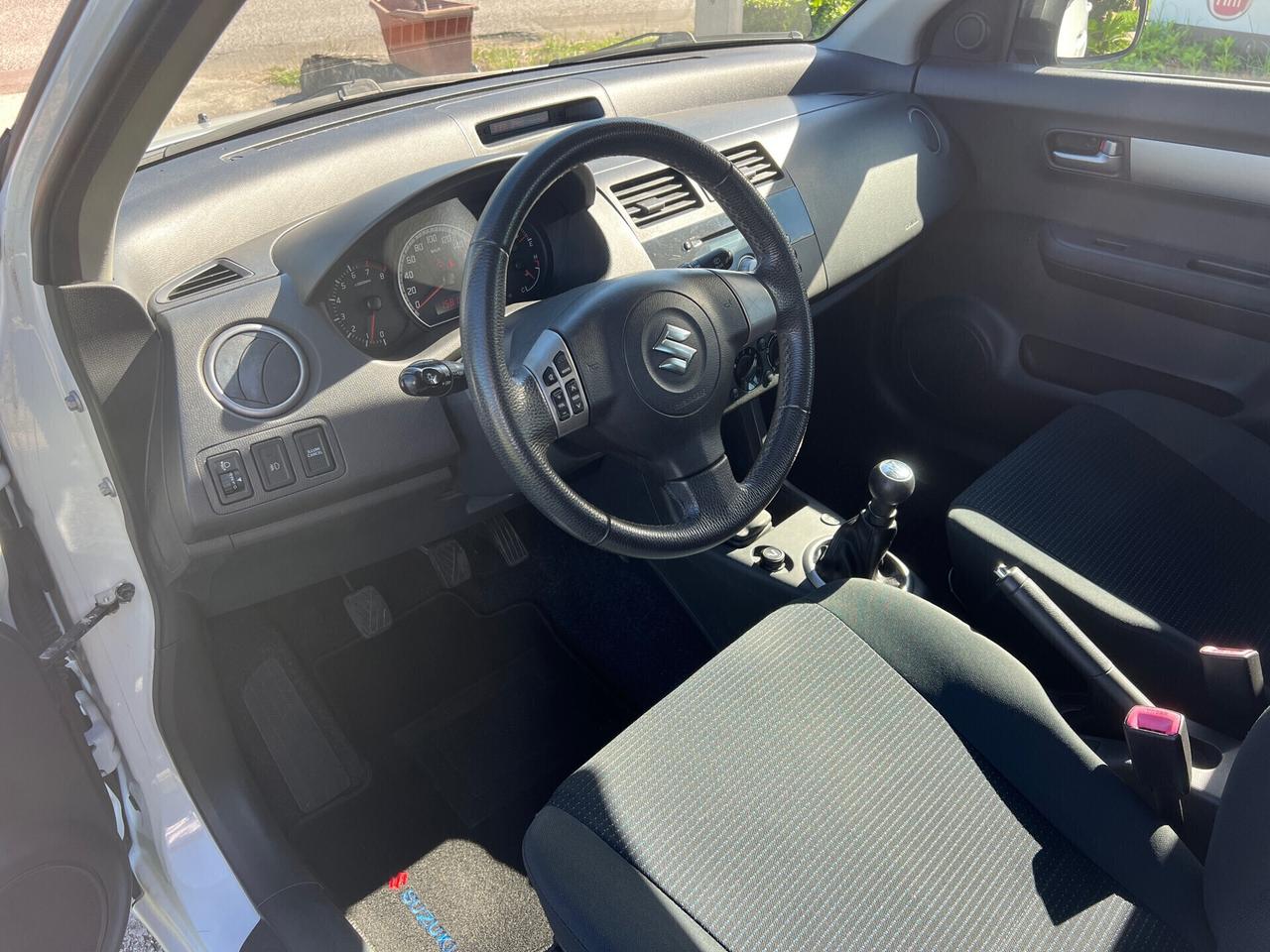 Suzuki Swift 1.3GPL 5p.-2010"UNIPRO PERFETTA"
