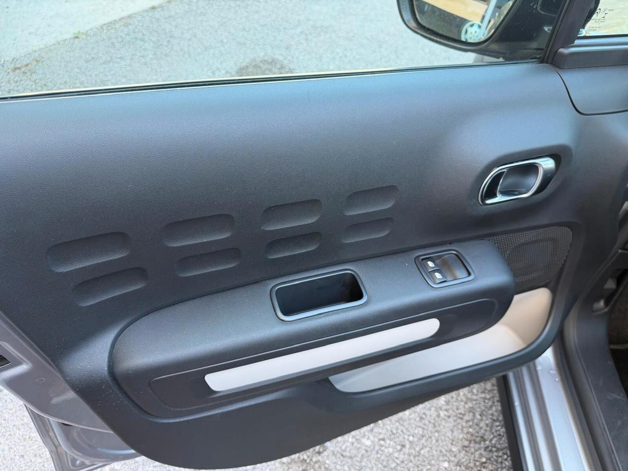 Citroen C3 PureTech 83 S&S Shine Pack