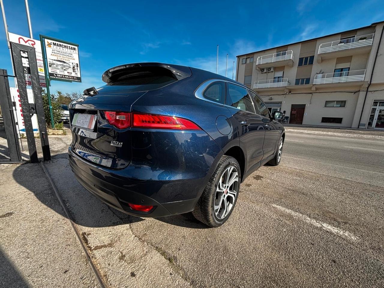 Jaguar F-Pace 2.0 D 180 CV AWD Prestige