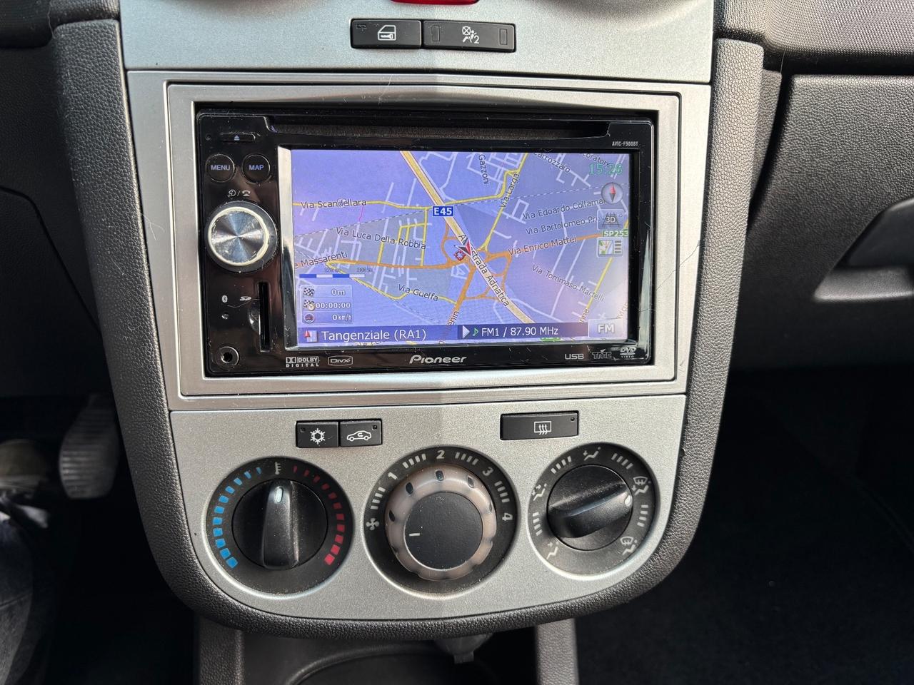 Opel Corsa 1.0 12V 5 porte Enjoy OK Neopatentati