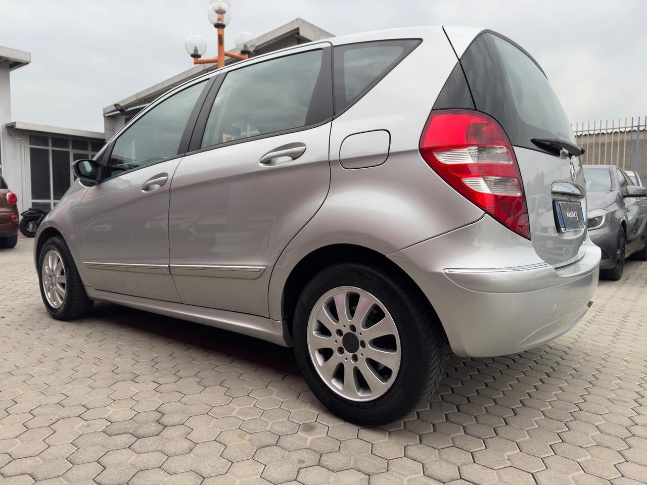 Mercedes-benz A 150 ADATTA A NEOPATENTATI A 150 Elegance