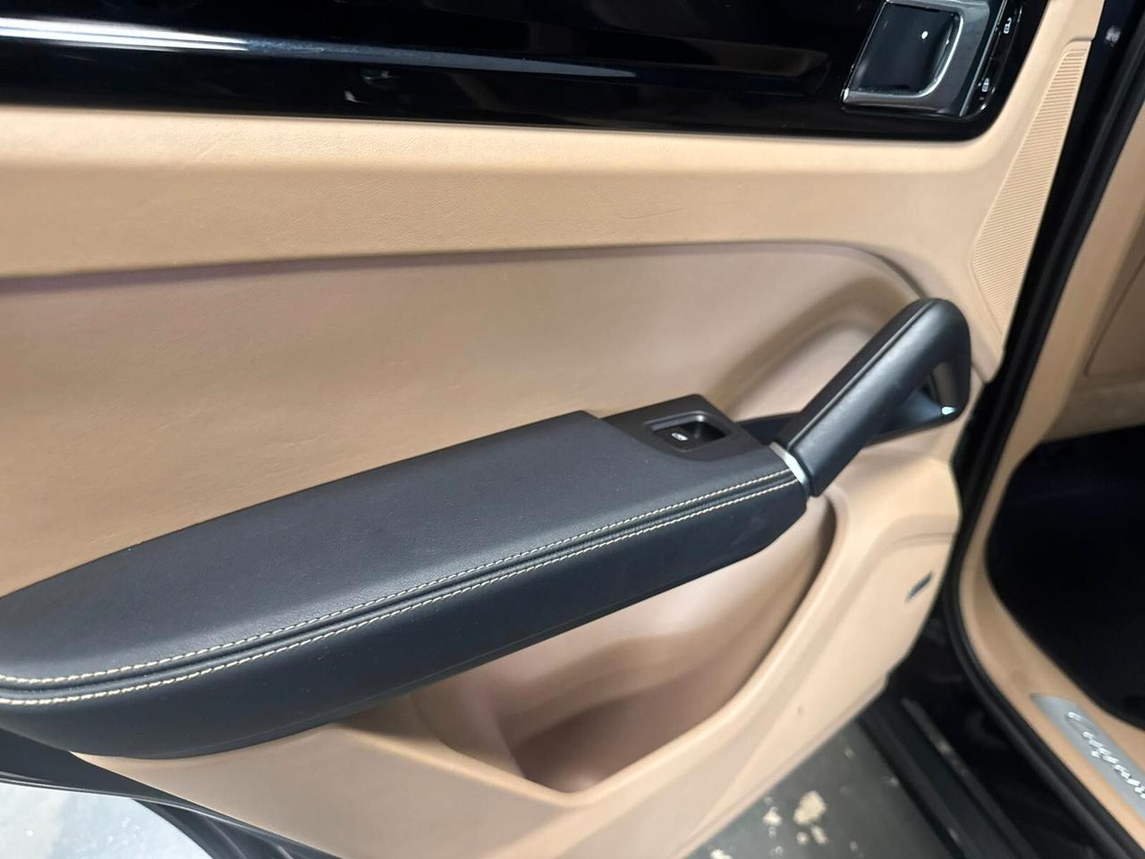 Porsche Cayenne 3.0 V6