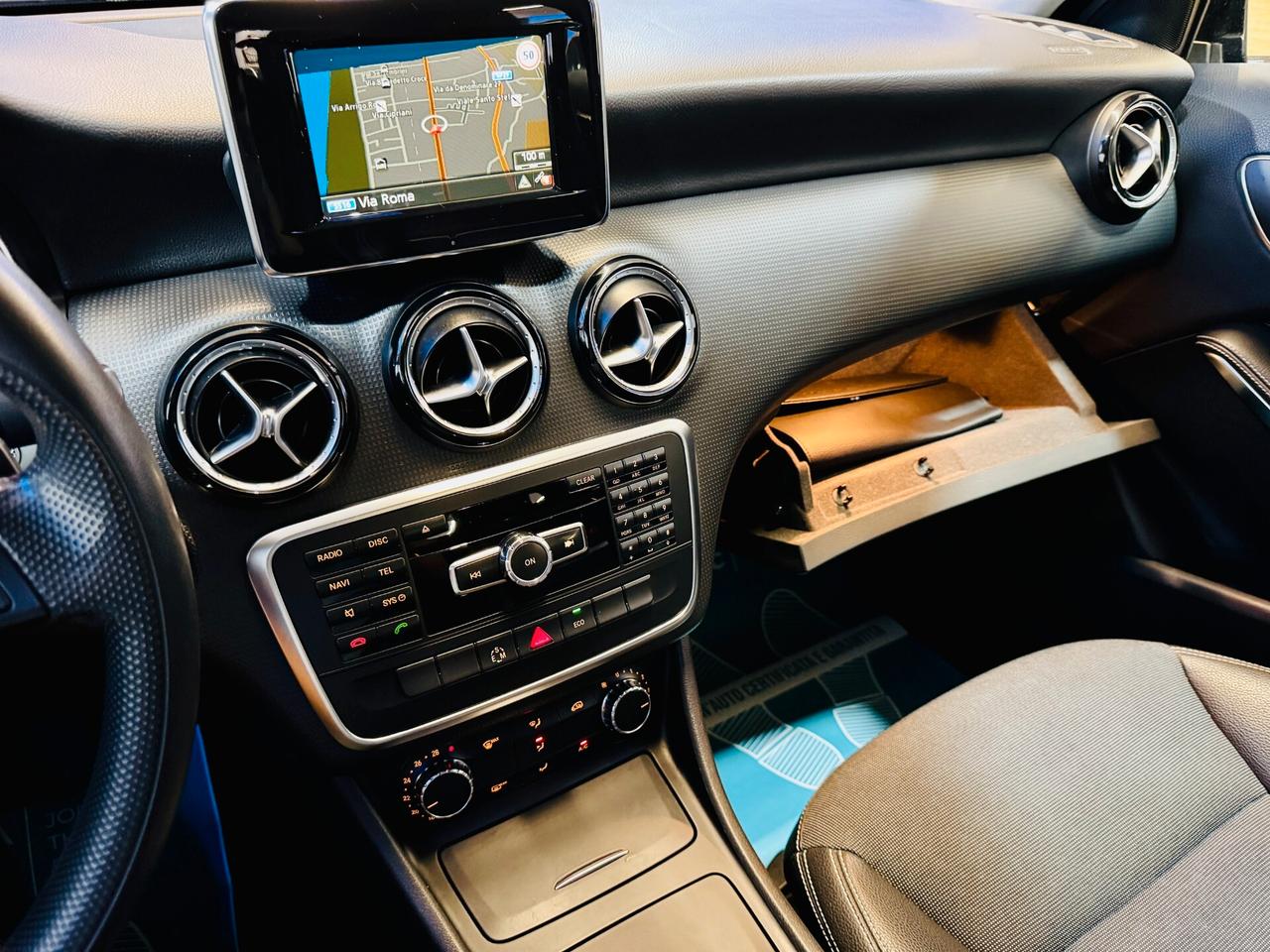 Mercedes-benz A 180d 109Cv Sport - Navi / Autom.