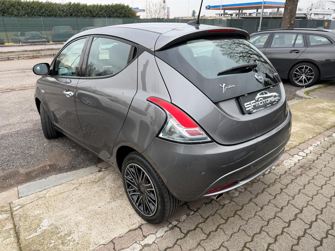 Lancia Ypsilon 1.0 FireFly 5 porte S&S Hybrid Gold Plus