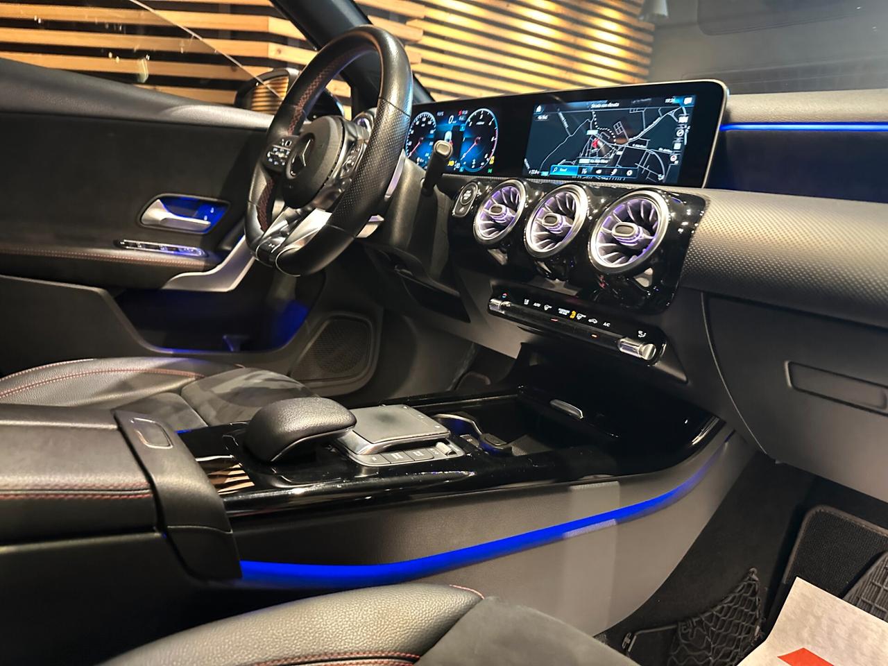 Mercedes-benz A 200 d Automatic Premium