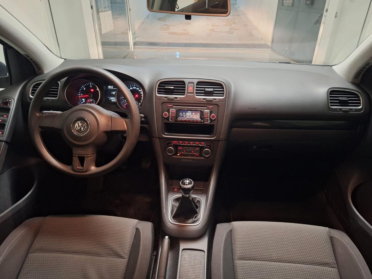 Volkswagen Golf 1.6 TDI 105cv - NEOPATENTATI