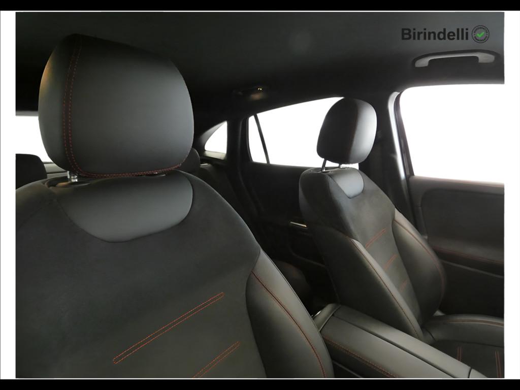 Mercedes-Benz GLA (H247) - GLA 200 d Automatic Premium