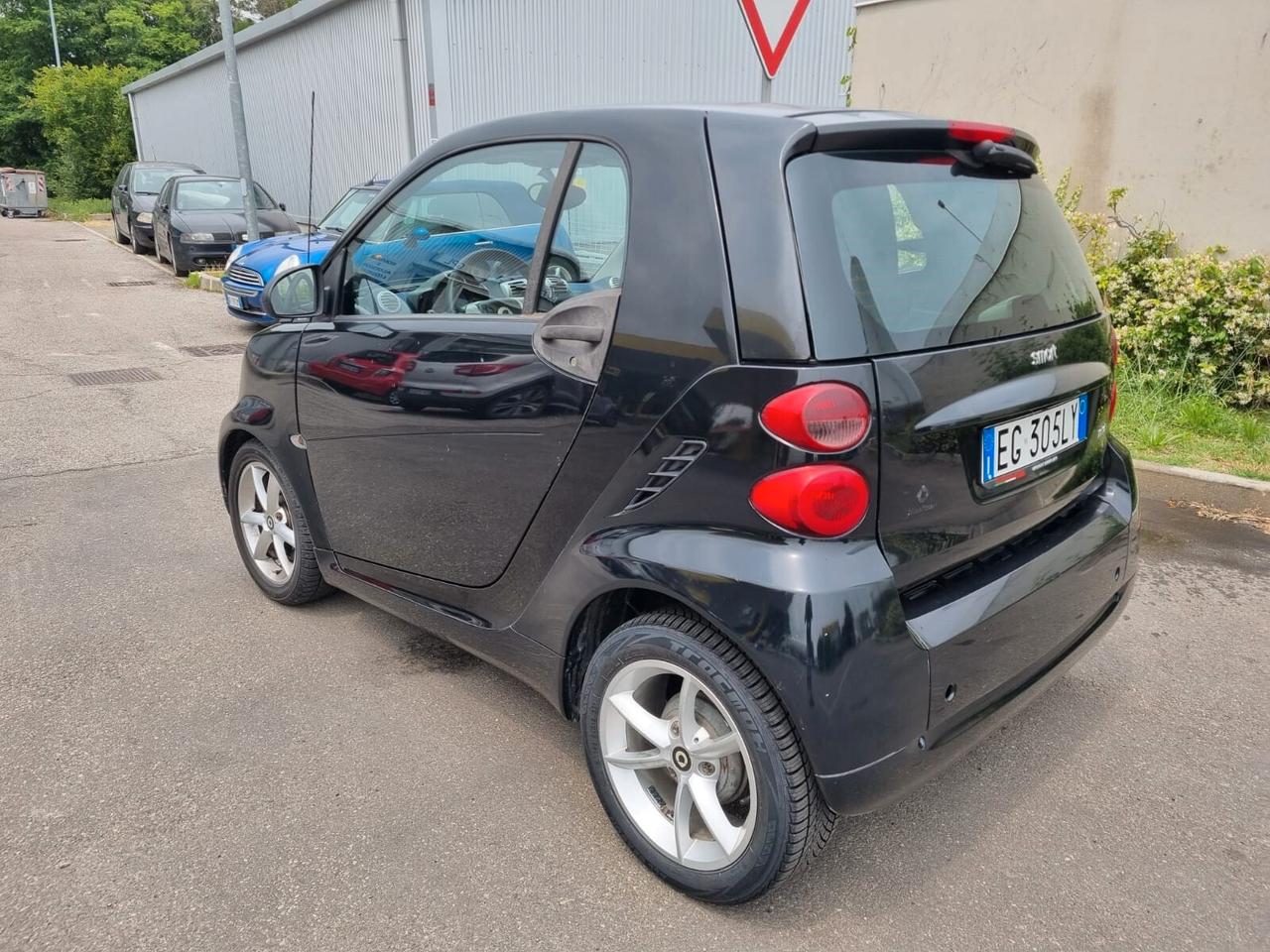 Smart ForTwo 1000 52 kW coupé pure