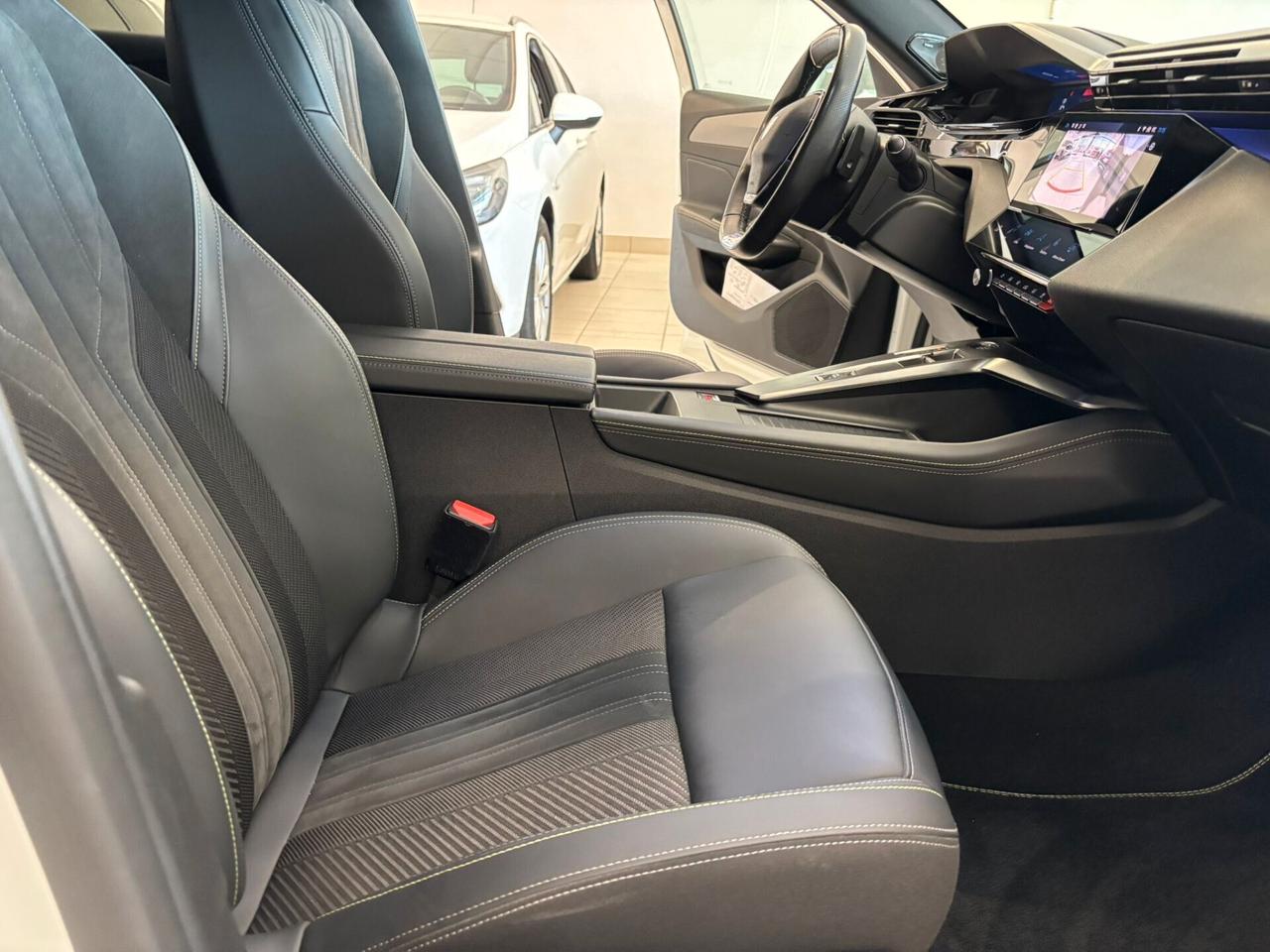 Peugeot 308 GT PACK BlueHDi 130 EAT8 SPOTICAR