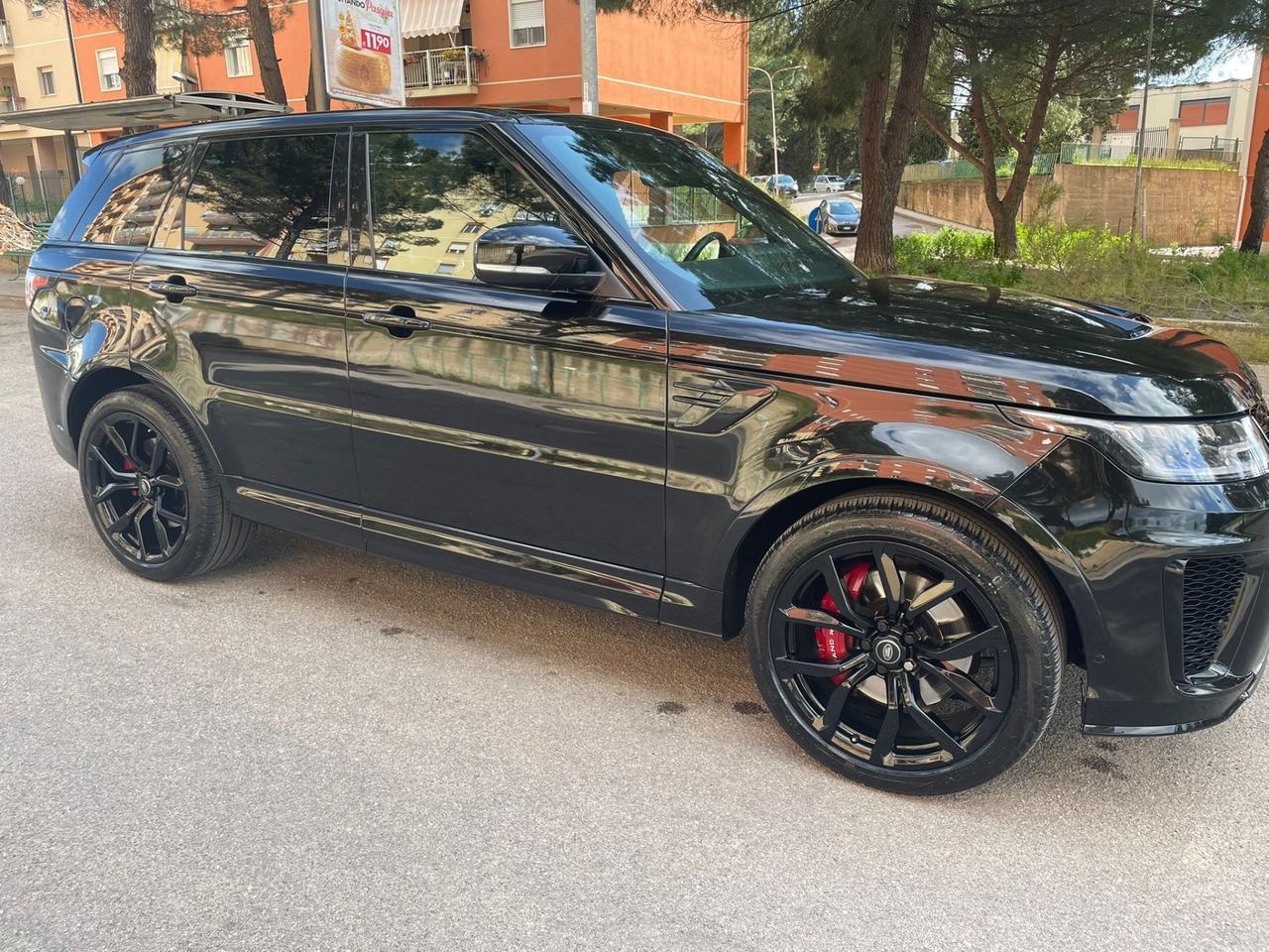 Land Rover Range Sport 5.0 V8 Supercharged 575 CV SVR