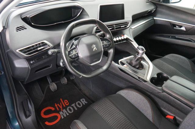 PEUGEOT 5008 BlueHDi 130 S&S Business 7 POSTI