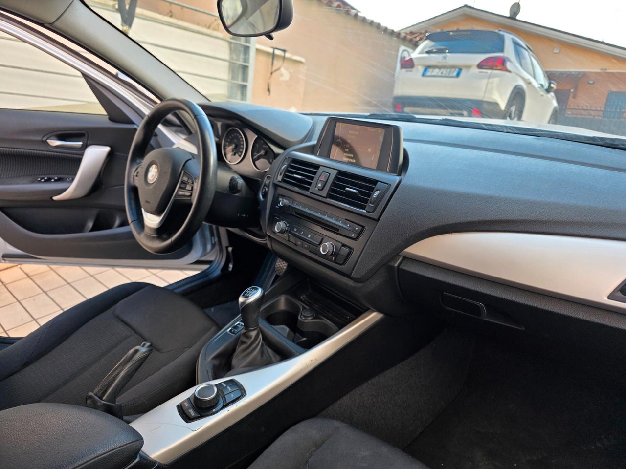 Bmw 114 114d 5p. Urban