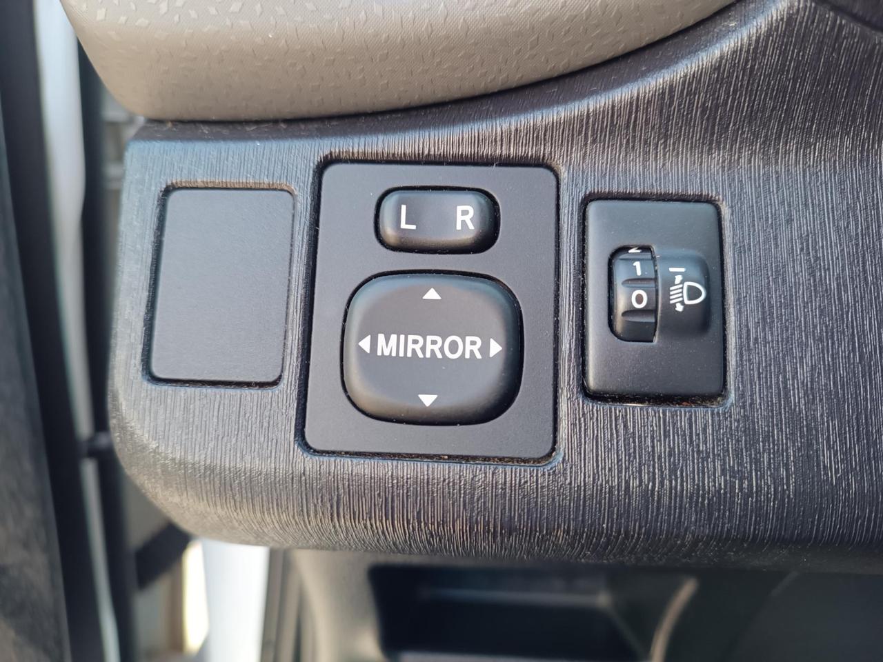 Toyota Yaris 5 Porte Yaris 5p 1.0 Lounge