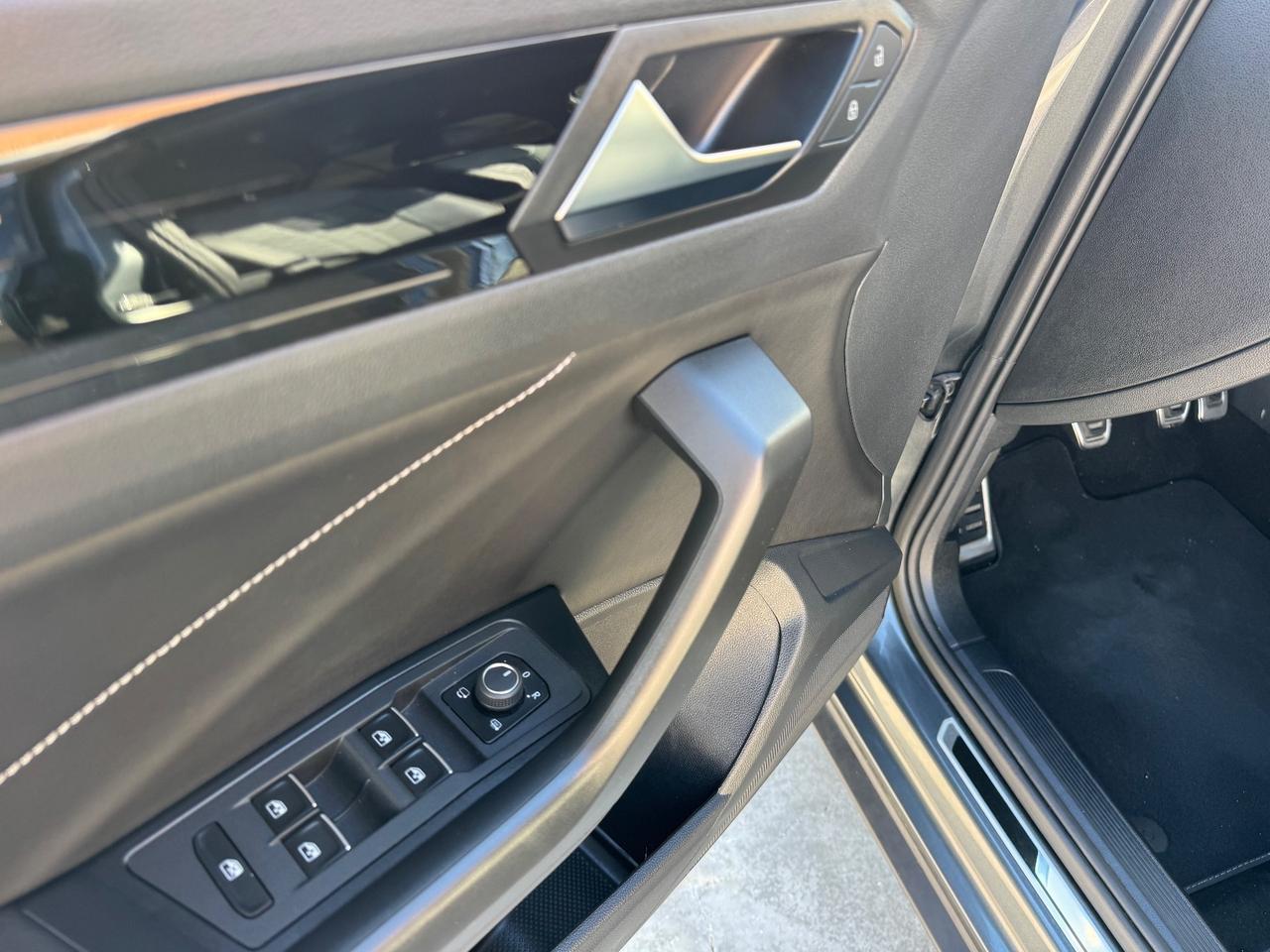 Volkswagen T-Roc 2.0 TDI SCR R-Line