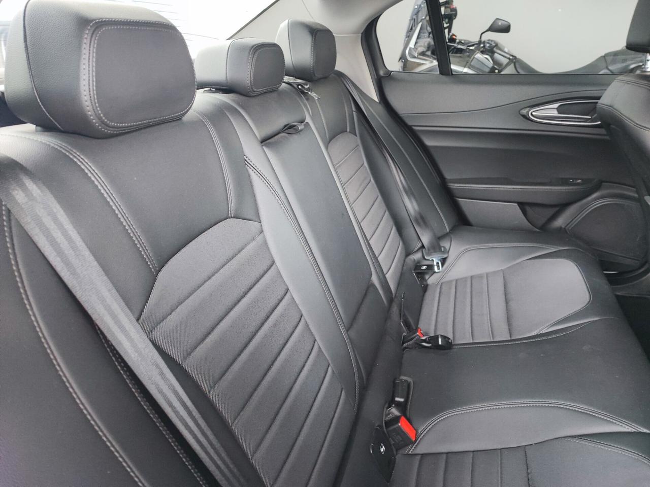 Alfa Romeo Giulia 2.2 Turbodiesel 160 CV AT8 Super