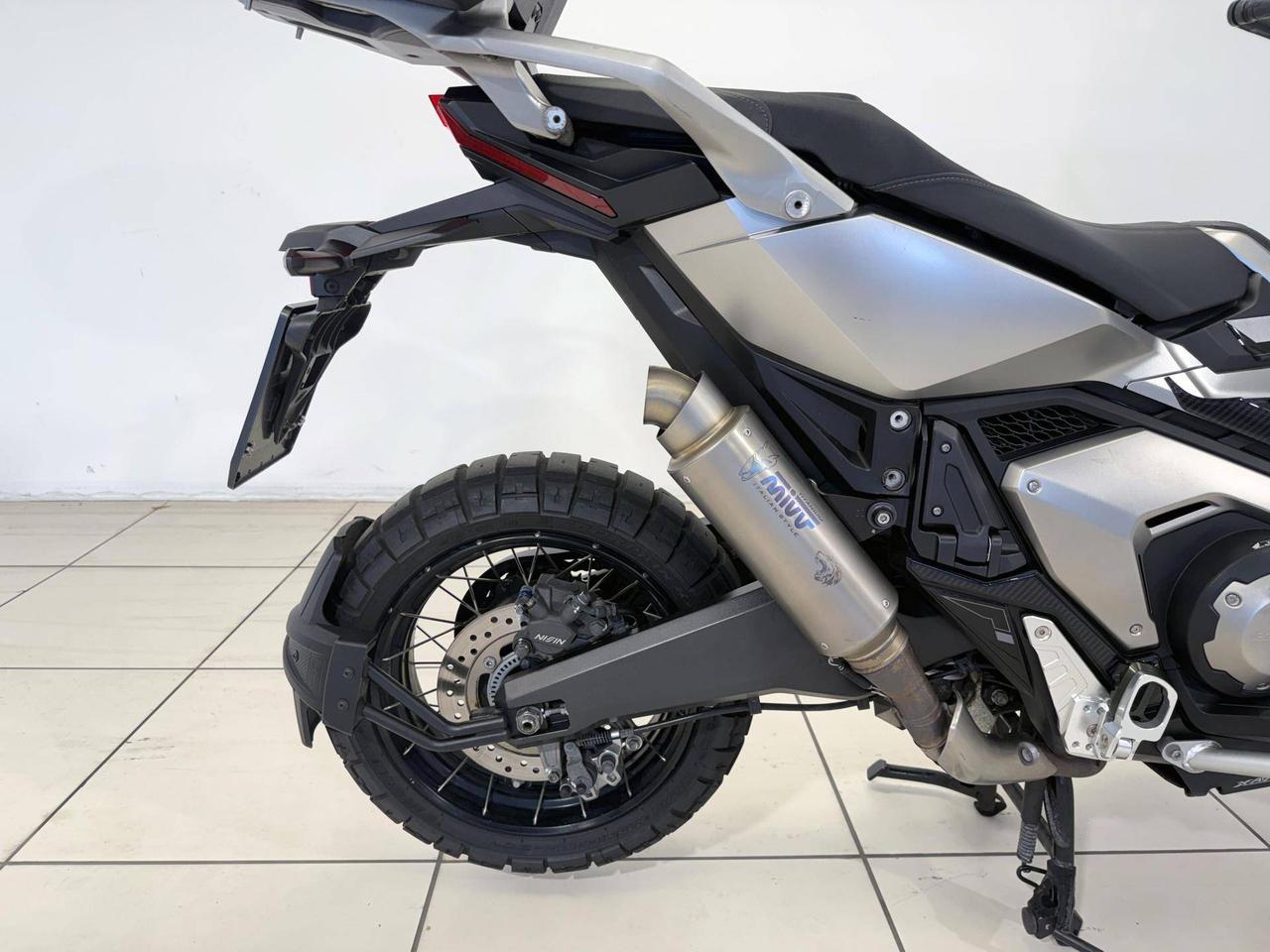 Honda X-ADV 750 DCT Adventure