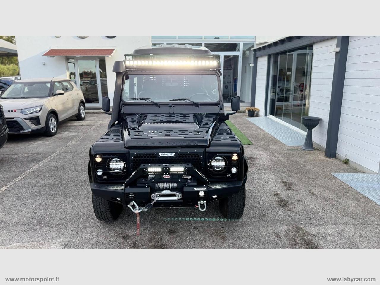 LAND ROVER Defender 110 2.4