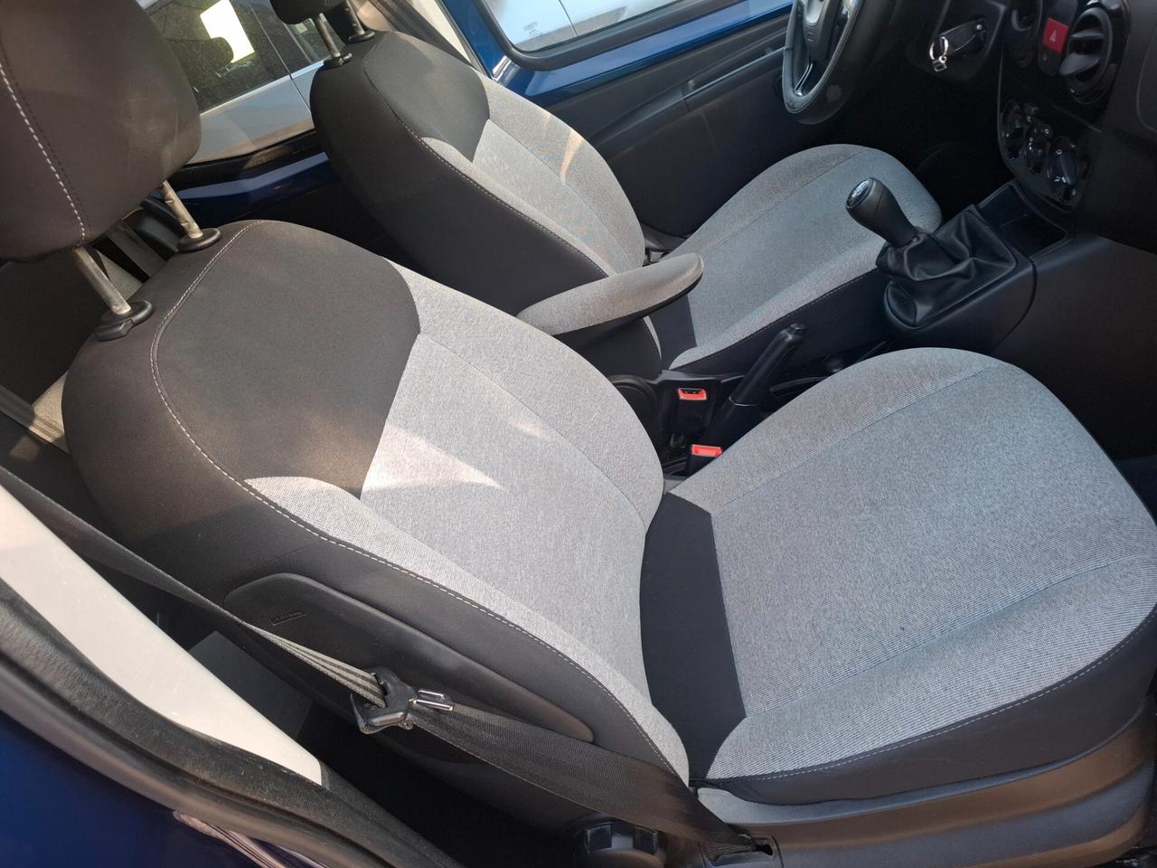 Fiat Qubo 1.3 MJT 80 CV Lounge