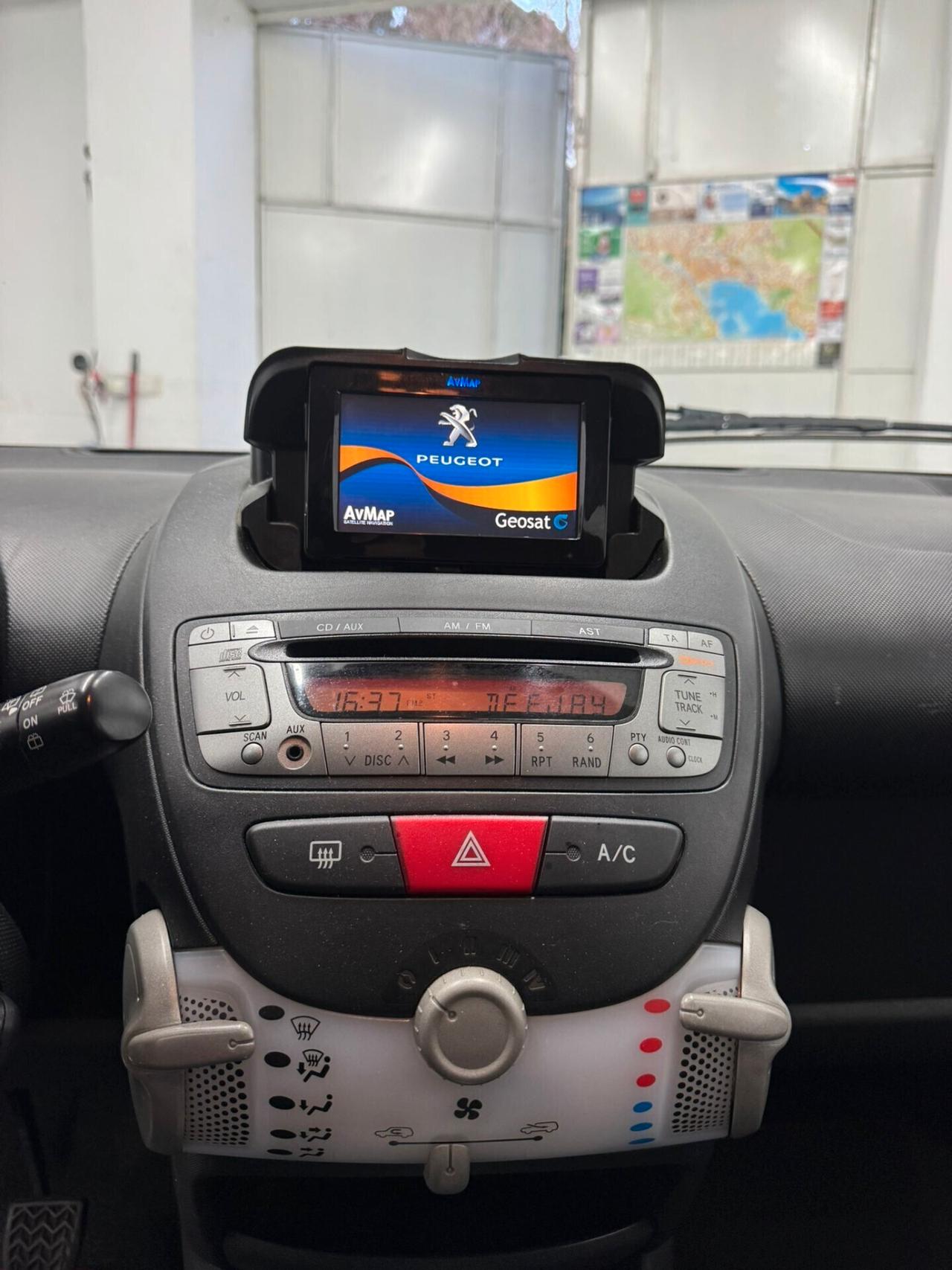 Peugeot 107 1.0 68CV 5p. Superga