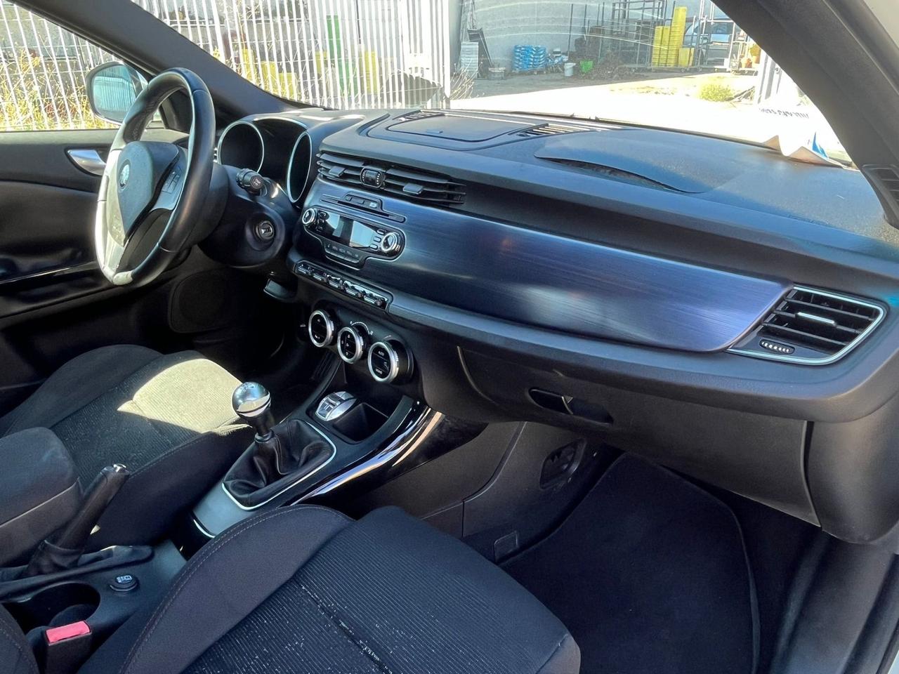 Alfa Romeo Giulietta 1.6 JTDm-2 105 CV Distinctive